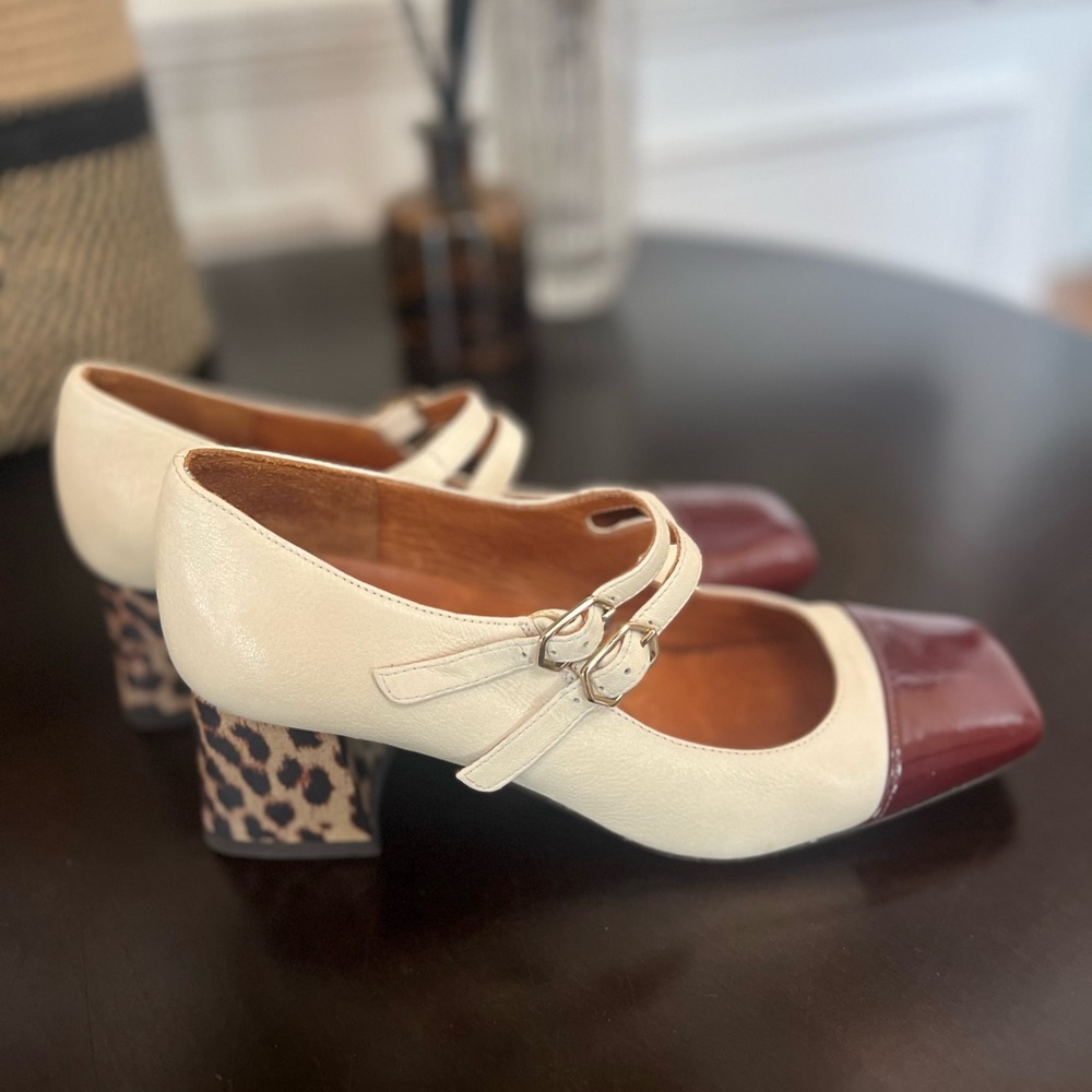 Chie Mihara elegant Volcano Two-Tone Mary Jane Pump
